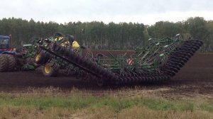 посевной комплекс John Deere 730