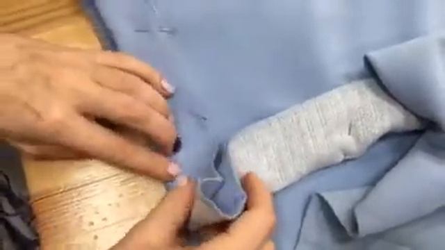 Урок 4. Обрабатываем швы низа юбки по углам смотреть онлайн