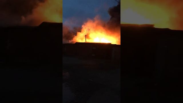 Пожар.Ожидается помощь огнеборцев из Орска смотреть онлайн