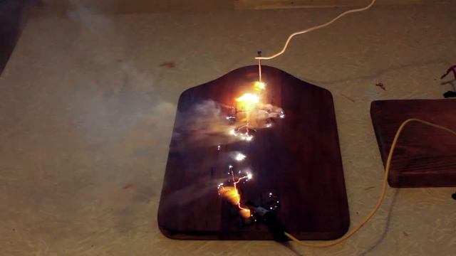 Дерево проводит ток! смотреть онлайн