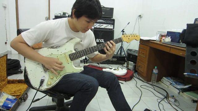 อ.โอ๋ ทดลองเสียงกีตาร์ Fender 1962 Strat BNS 50Th Anniversary Drive Sound смотреть онлайн