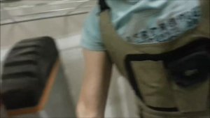 Установка-опуск спринклера гибкой подводкой на подвесной потолок.