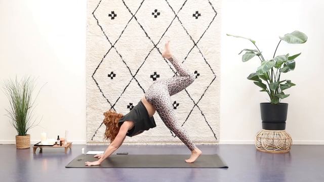 Power Flow | Pure Yoga Studio - 45 min смотреть онлайн