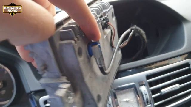 How to remove the Screen on Mercedes W212 / Removing the standard car Radio Mercedes W212 смотреть онлайн