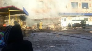 Великий Новгород , пожар на центральном рынке !!! (часть 1 )