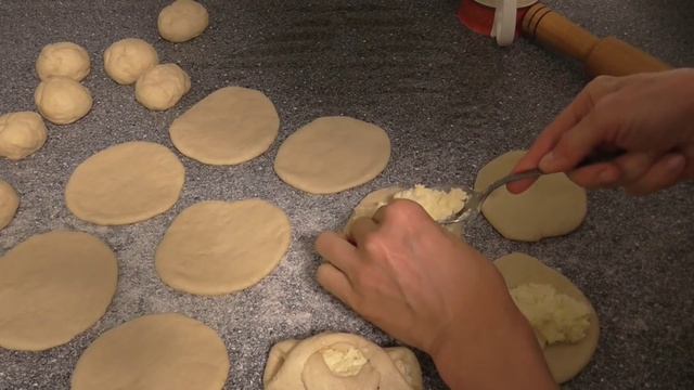 Пирожки с  творогом в духовке .Оригинальная  форма пирожков с творогом.