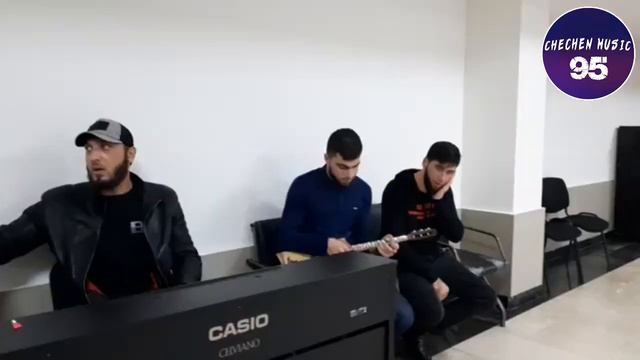 ВОТ ЭТО ГОЛОС ПАРЕНЬ ИЗ СЕЛА УДИВИЛ ВСЕХ СВОИМ РЕДКИМ ГОЛОСОМ