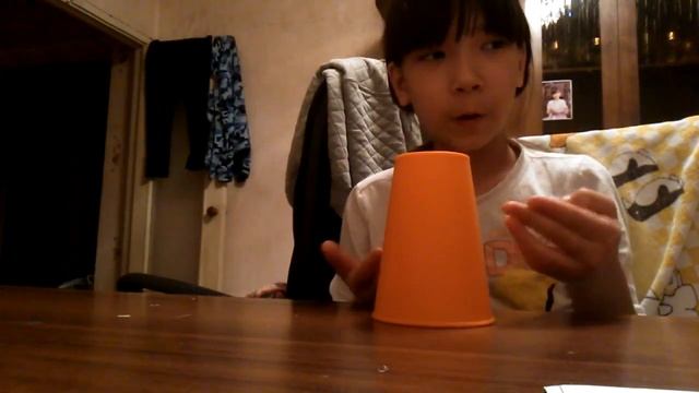 Как отбивать ритм на стаканчике смотреть онлайн