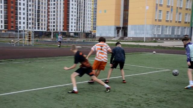 ЧЕЛЛЕНДЖ НА СТРИЖКУ И 5000 РУБЛЕЙ! ПОБРИЛИ НАЛЫСО! смотреть онлайн