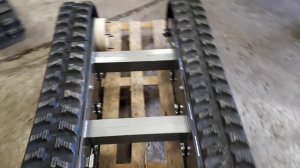 Гусеничное шасси для малогабаритной буровой установки