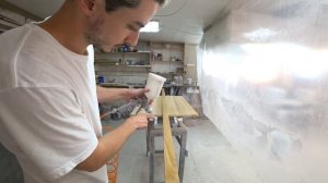 Рейки из шпона. Нанесение лака - грунта