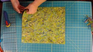 Easy Fat Quarter Quilt Tutorial with a Free Quilt Pattern: Beginner Friendly