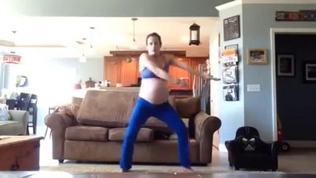 Танец беременной смотреть онлайн