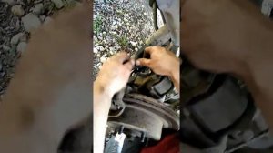 Как снять задний суппорт на nissan x-trail