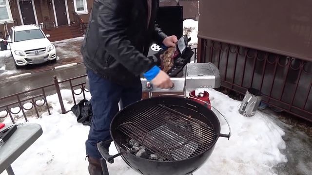 Каре ягненка и мясные бомбы на угольном гриле. Рецепт. смотреть онлайн