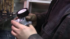 обзор на ролик с натяжным механизмом SNR GA 351.08