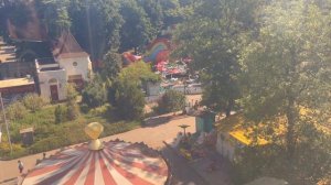 В парке с Патриком катаемся на аттракционах 🎡🎠🎢