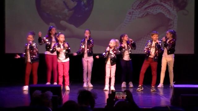 Дети Земли. исп.группа Серпантин. студия Конфетти смотреть онлайн