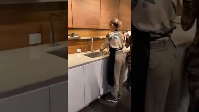 Мастер-класс по приготовлению кнели для гостей из Солнечного Катара