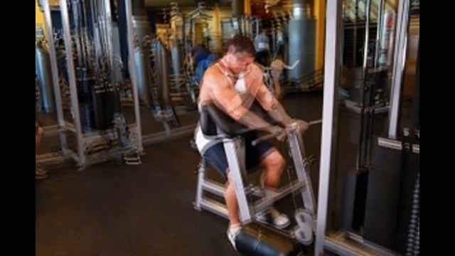Сгибание рук на бицепс на скамье Скотта на нижнем блоке смотреть онлайн