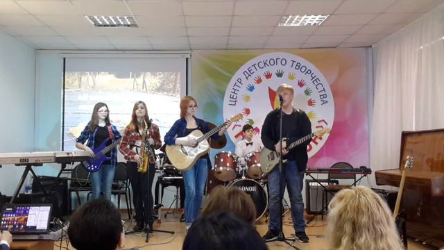 "Последняя осень" в исп.ансамбля "Шрапнель", рук.Плеханов К.В. смотреть онлайн