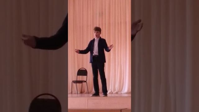 Артём Каляев " Твои следы". Классный голос. смотреть онлайн