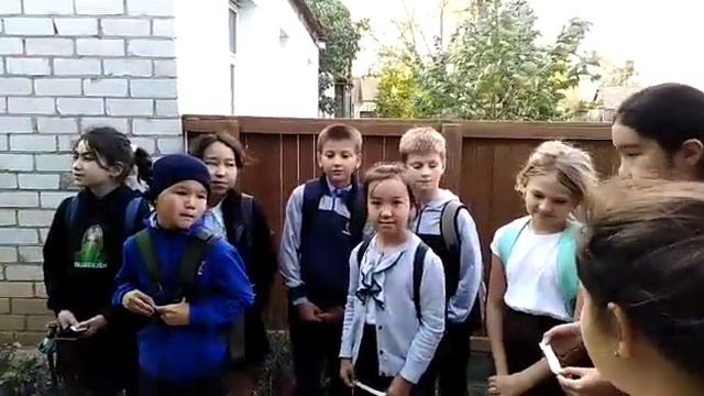 Поздравление ветерана педтруда Бочарниковой Л.И. С Днём Учителя. (4б кл. Кл. рук. Мяснянкина Л. П.) смотреть онлайн