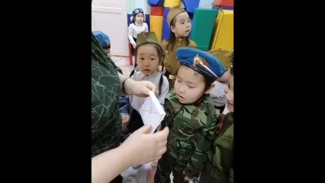 праздник 23 февраля. старшая младшая группа смотреть онлайн