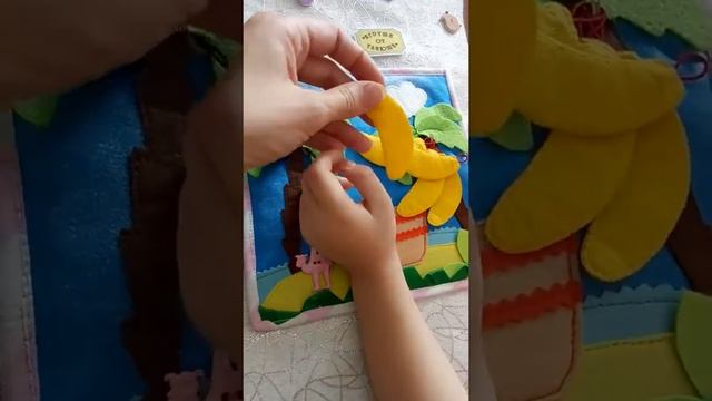 Развивающая мягкая книжка для детей от 1 года из ткани и фетра