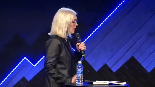 НОВАЯ МОДЕЛЬ ЦЕРКВИ смотреть онлайн