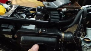 МОТОЦИКЛ INTRUDER 200 снятие воздухофильтра