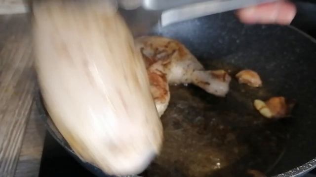 ЕСЛИ ГОТОВЛЮ КУРИЦУ, ТО ТОЛЬКО ТАК! Как вкусно пожарить окорочка на сковороде! Испортить НЕВОЗМОЖНО