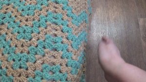 Крючком плед узором "зиг-заг".