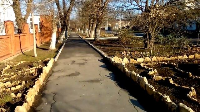 Газон из жёлтого камня Херсон 2.01.2021 ландшафт в частном секторе своими руками. Дизайн уличный смотреть онлайн