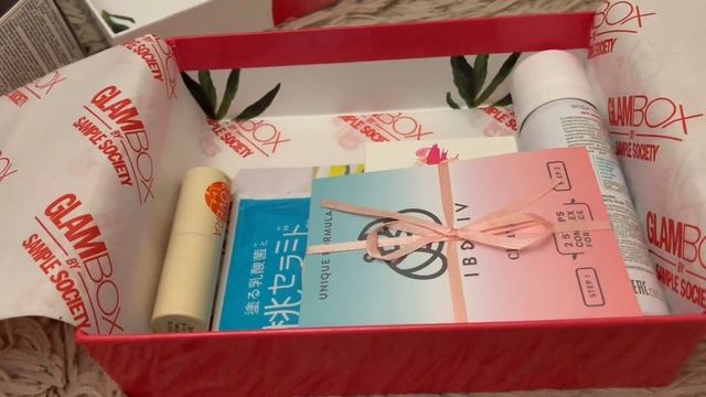 Glambox #8 (август). Бонусы лучше коробки! Извинения за опоздание! смотреть онлайн