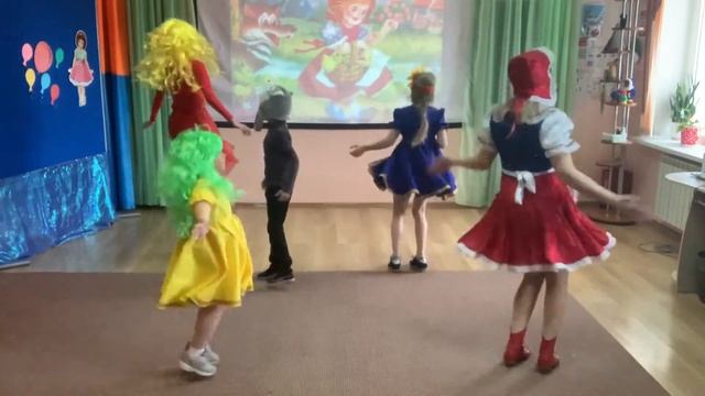 Игротанец "Муха". Развлекательный флешмоб "ТАНЦУЙ_ДОМА с Красной Шапочкой"