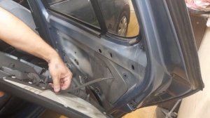 как снимается внутренняя панель двери шкода фабия