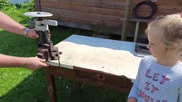 Лепим фигурки из глины, или как Карина осваивала гончарное ремесло))