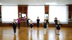 Попугайчики, танец для детей \ Parrots, dance for children