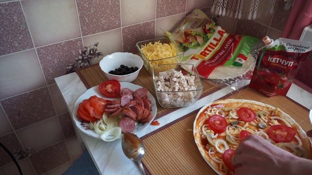Супер Пицца. Рецепт. Как приготовить дома очень вкусную пиццу. смотреть онлайн