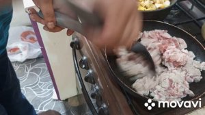 Картошка жаренная с грибами и беконом