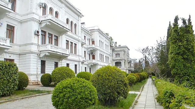 Крым, Большая Ялта. Ливадия после Дня Победы - 10 мая 2019 года. Crimea Russia. смотреть онлайн