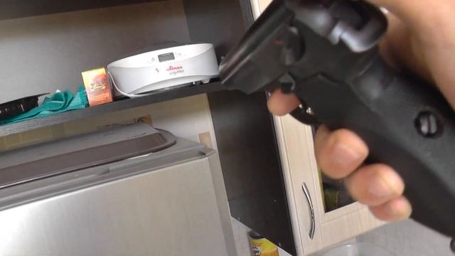 Самый весёлый способ расправы с мухами (1080p) смотреть онлайн