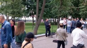«Я хочу быть с тобой, в комнате с белым потолком, с правом на надежду…»