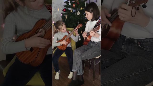 М. Красев - Маленькой елочке холодно зимой смотреть онлайн