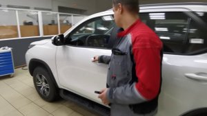 Установка Электропривода багажника на новый Toyota Fortuner 2021 года.