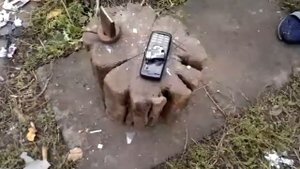 Утилизация телефонов методом " Колхоз"