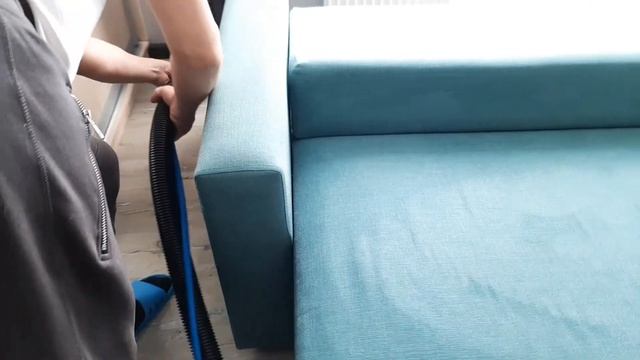 Как почистить диван от разводов смотреть онлайн