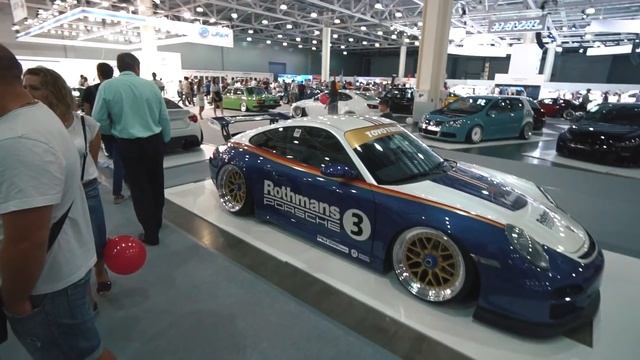 Что будет, если отполировать лобовое стекло? Принимают за тюнинг прямо на выставке? ММАС 2018 | LC смотреть онлайн