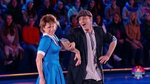 Яна Хохлова и Гела Месхи - "Шаланды". Ледниковый период 2021. Фрагмент выпуска от 23.10.2021